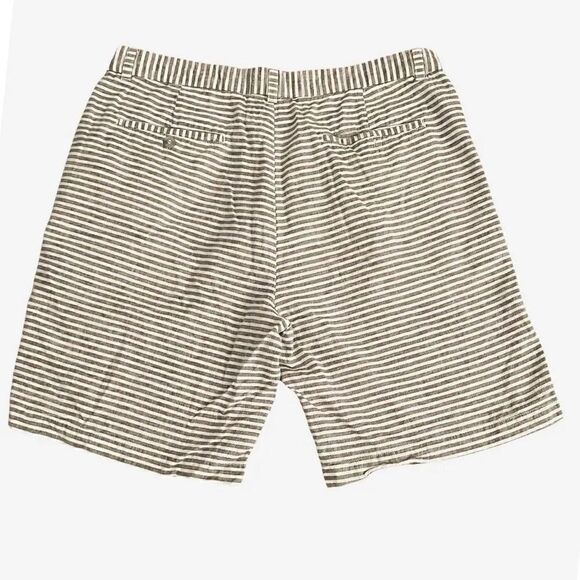 Tahari Gray and White Stripes Linen Unisex Shorts SZ 34 - Picture 4 of 8